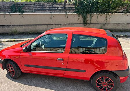 Renault Clio 1.4 RT RT
