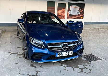 Mercedes-Benz C 180 Coupe AMG Line Standheizung / Memory Sitze