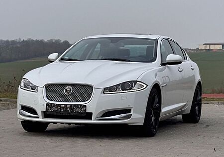 Jaguar XF 2.2 L Diesel - Automatik - Vollausstattung