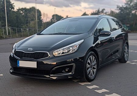 Kia Cee'd Sportswagon Ceed SW Platinum | 160 PS | PDC & CAM | 1.Hand