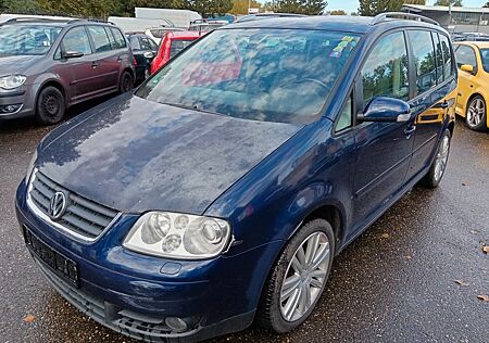 VW Touran Volkswagen Highline