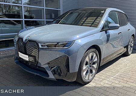 BMW iX xDrive40 Sportpaket Navi 360° Laser ACC AHK