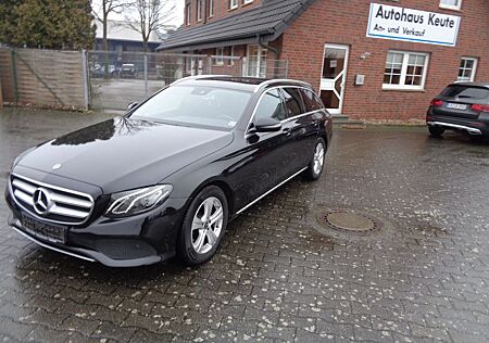 Mercedes-Benz E 220 E 220T Avan., AHK, Nav., Kam, Totw.,8 fach, LED