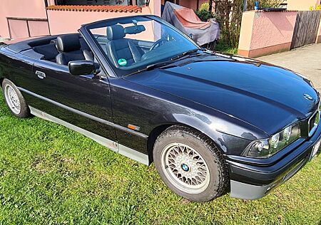 BMW 318i Cabrio *gepflegt - bald Oldtimer*