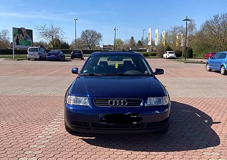 Audi A3 1.6 Ambiente Ambiente