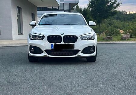 BMW 120d xDrive A -