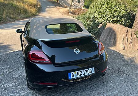 VW Beetle Volkswagen 2.0 TSI DSG BMT R-Line Cabriolet R-Line