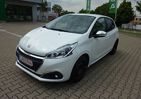 Peugeot 208 Signature 1 Hand