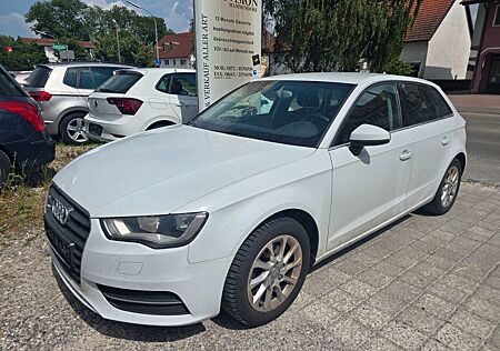 Audi A3 Sportback 1.4 Climatronic Sitzheizung