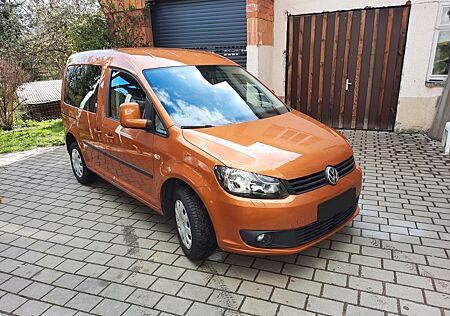 VW Caddy Volkswagen mit Rollstuhlrampe