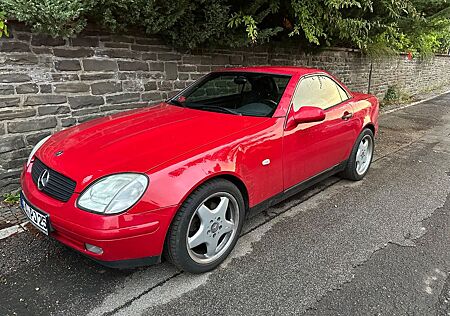 Mercedes-Benz SLK 200 -