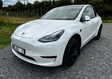 Tesla Model Y RWD/ dt.Modell/ 100% Akku/ Allwetter/LFP