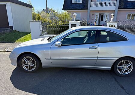 Mercedes-Benz C 180 Kompressor Sportcoupé -
