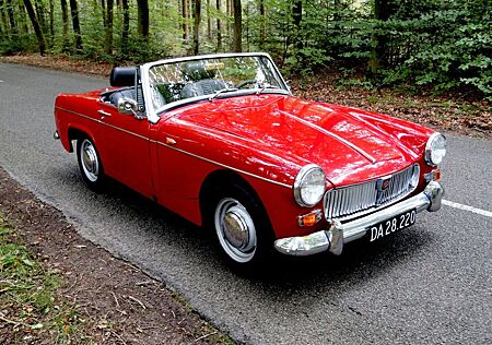 MG Midget . Restored
