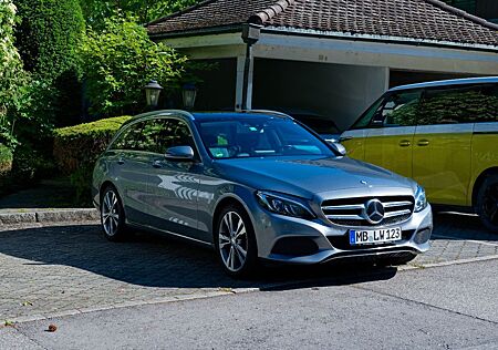 Mercedes-Benz C 250 d 4MATIC T AVANTGARDE AIRMATIC, DISTRONIC