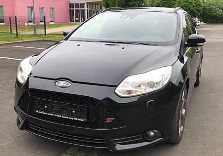 Ford Focus Turnier ST Leder+Cam.+Leder