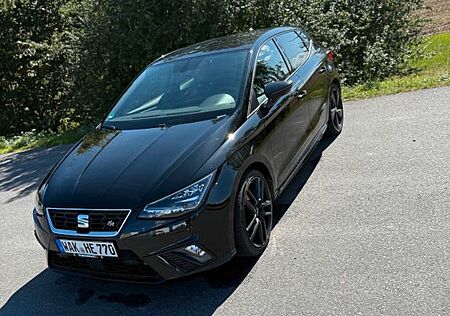 Seat Ibiza 1.5 TSI 110kW FR Pro Black Edition DSG...