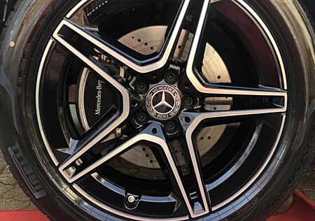 Mercedes-Benz GLA 200 d AMG LINE PREMIUM *original nur 48 KM*
