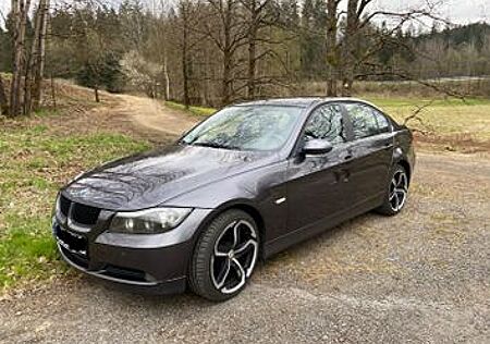 BMW 318i Lim.- Neuer Originalmotor bei 102961km