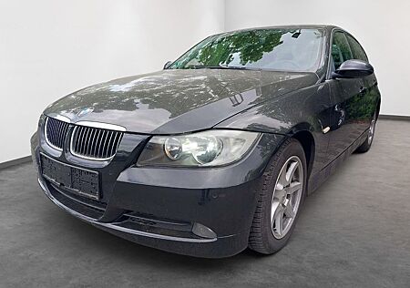 BMW 325i 3 Lim. /SD/PDC/2.Hand