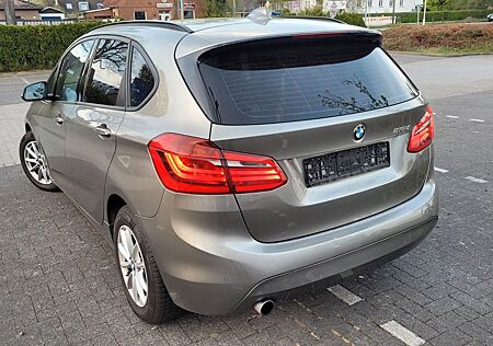 BMW 218d Active Tourer/LED-LICHT/Navi/SHZ/PDC/TOP