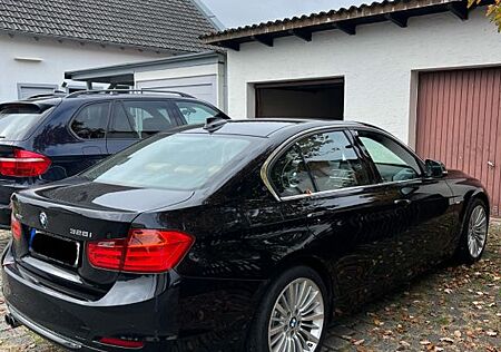BMW 328i xDrive Luxury Line