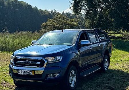 Ford Ranger 3.2 Limited Double Cab mit Hardtop