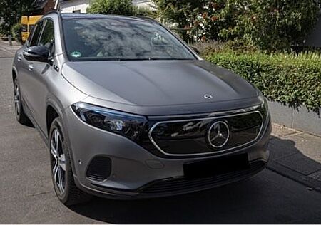 Mercedes-Benz EQA 250 -
