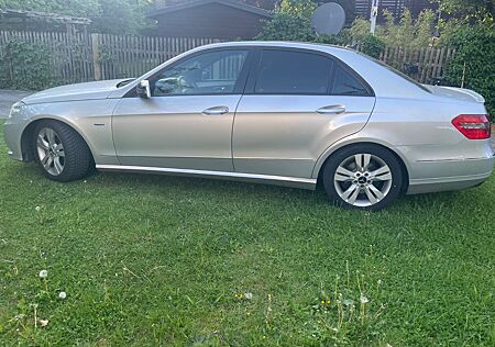 Mercedes-Benz E 350 CGI BlueEFFICIENCY AVANTGARDE AVANTGARDE