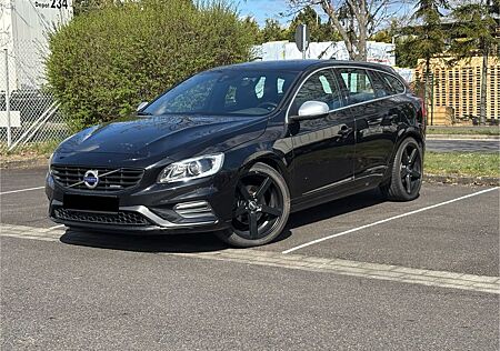 Volvo V60 Kombi R-DESIGN PDC LED AUTOM SzH KLIMA