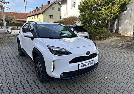 Toyota Yaris Cross 1,5 Hybrid TeamD,PDC,TWW,Navi,Alu