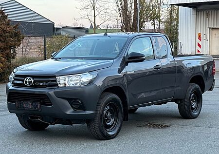 Toyota Hilux 2,4 Space Cab D-4D Duty