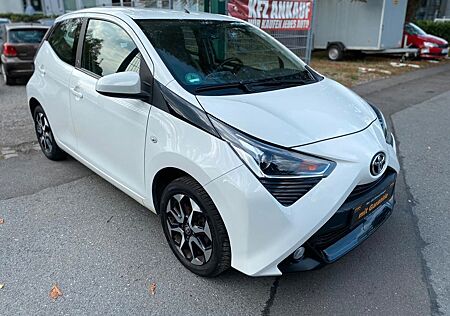 Toyota Aygo (X) Aygo -play Team D