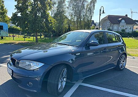 BMW 120i -