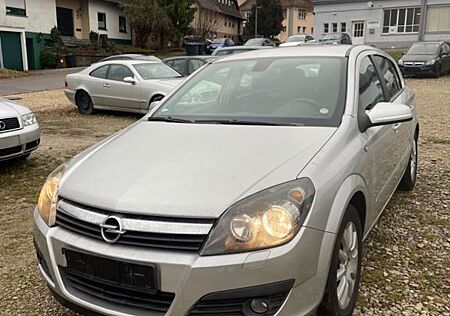 Opel Astra H LIM COSMO/SHZ/MULTI/KLIMA/TÜV 07.2025