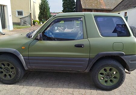 Toyota RAV 4 - -
