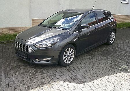 Ford Focus Lim. Titanium