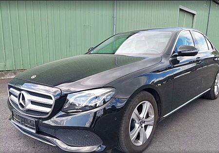 Mercedes-Benz E 220 d Avantgarde/Automatik/AmbienteBl/Kamera
