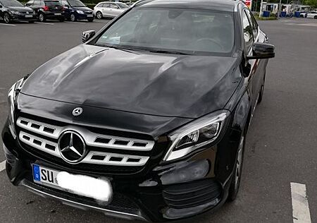 Mercedes-Benz GLA 180 AMG-Line