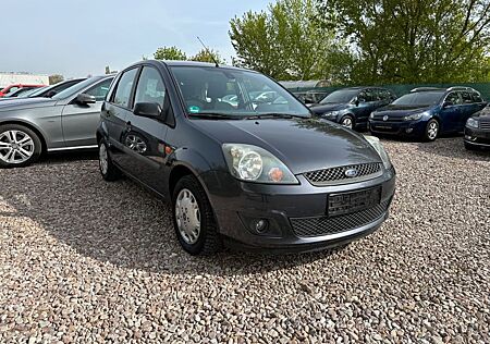 Ford Fiesta Connection 1.4 TÜV NEU