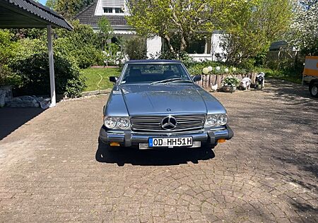 Mercedes-Benz SL 380 . V8