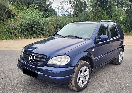 Mercedes-Benz ML 320