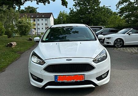 Ford Focus 1,5 EcoBoost 110kW Titanium Turnier Aut...