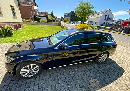 Mercedes-Benz 220 C