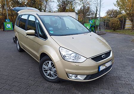 Ford Galaxy 2,0 TDCi 103kW DPF Ghia Ghia