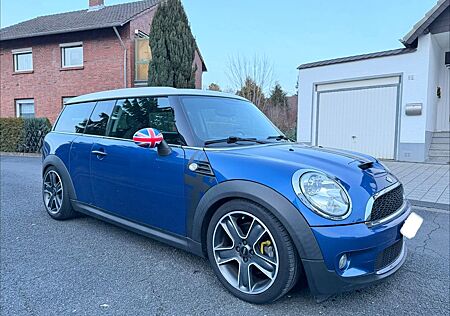 Mini John Cooper Works Clubman S Akrapovic*