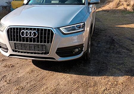 Audi Q3 1.4 TFSI -Navi Xenon AHK 8XALU