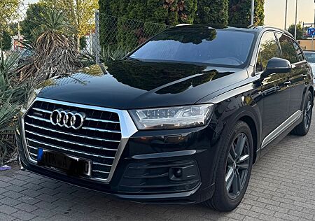 Audi Q7 AudiQ7 S Line Plus*7Sitz*AIR*AHK*Bose*STH*MTRX