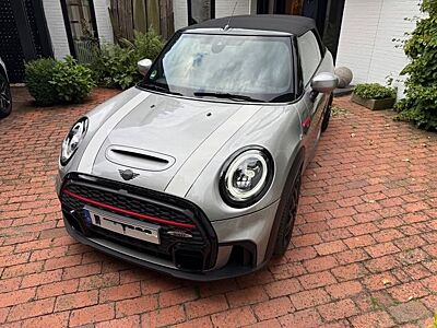 MINI John Cooper Works Cabrio JCW Cabrio Essentia...