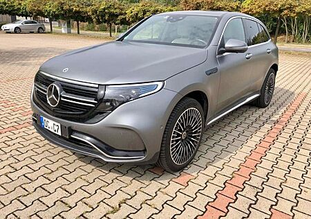 Mercedes-Benz EQC 400 4MATIC AMG Line Matt Lack Preis 34500€ T